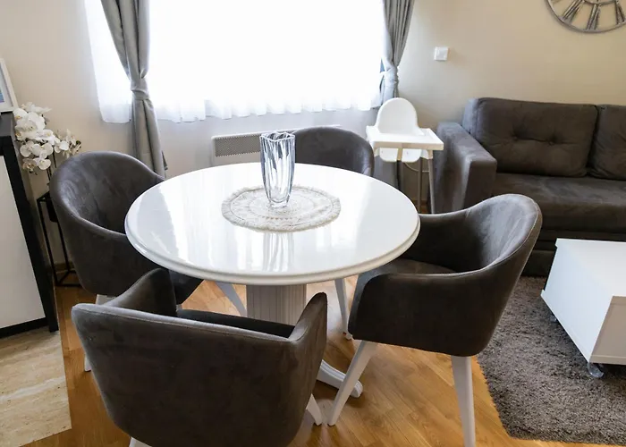 Sunce Lux N 아파트 *